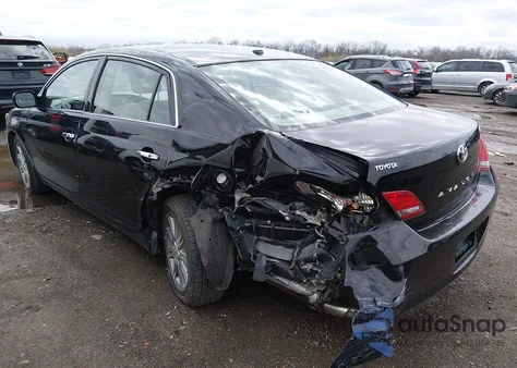 2009 Toyota Avalon Limited z USA, uszkodzony, nr VIN 4T1BK36BX9U348855
